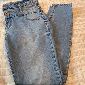 Refuge SIZE 6 stretch High waist skinny light blue